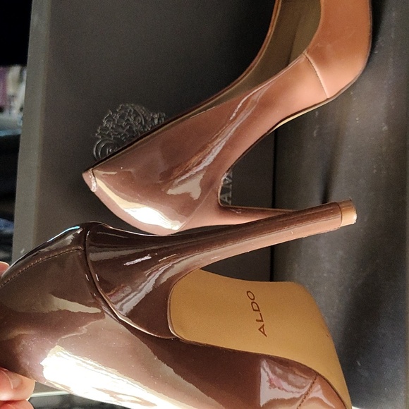 Aldo Tan & Brown Ombre Patent Pumps Heels - Picture 6 of 6